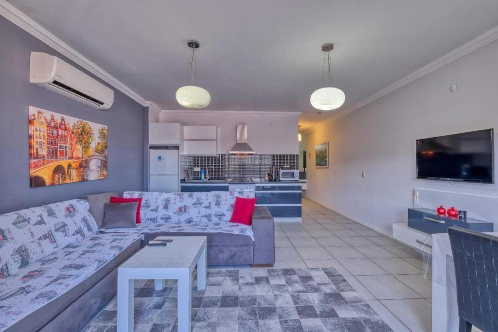 Dalyan Elit Apart Otel Çeşme Esterno foto